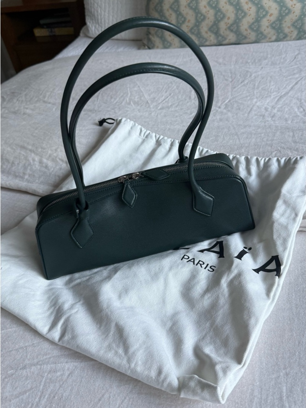 Alaïa Le Teckel medium dark green bag - Picture 5 of 6